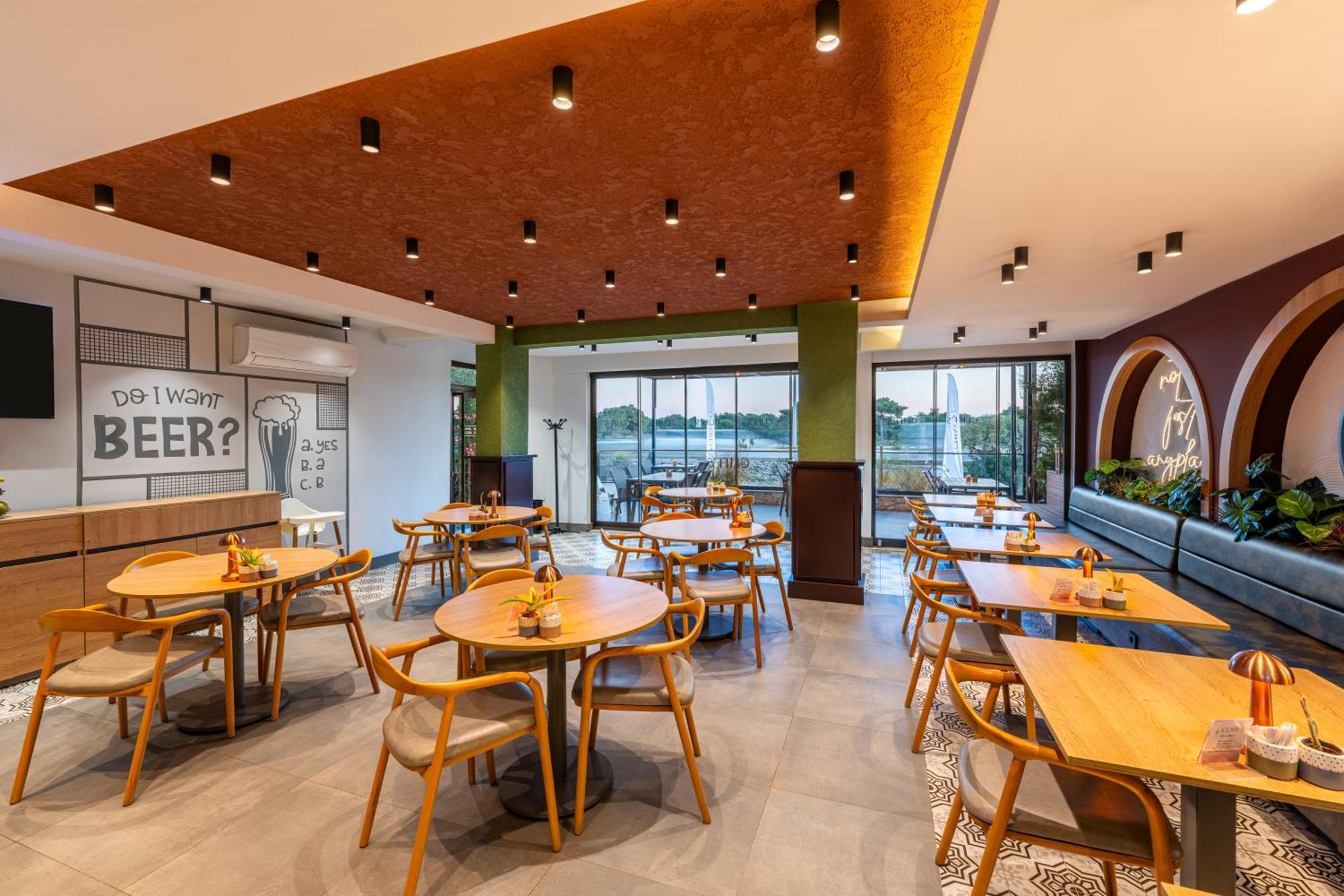 Echinus Lara Hotel Antalya Exterior photo